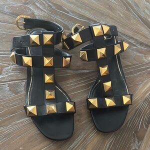 Valentino Studded Black and Gold Sandals! Good Condition!!! Comes with Dust Bag